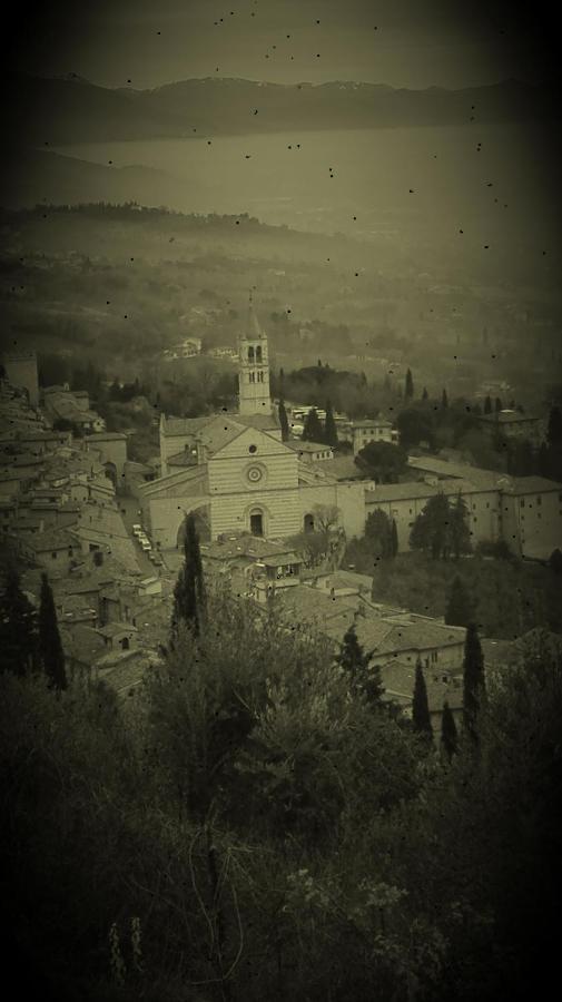 Casa Del Frate Apartment Assisi Exterior photo